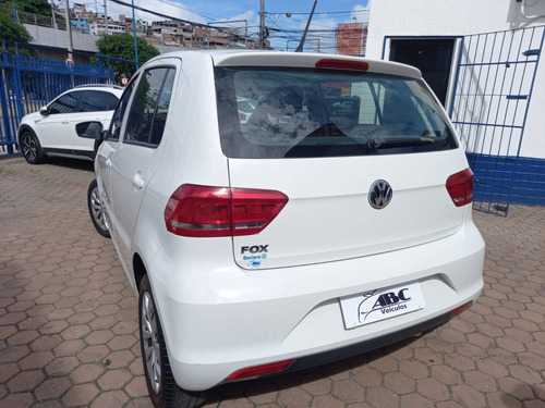 Imagem 4 de 10 de Volkswagen Fox 1.0 Mpi Trendline 12v Flex 4p Manual