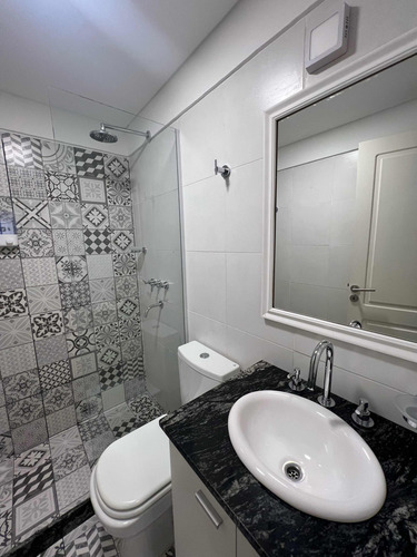 Dpto 2 Dor, 2 Baños, Living Com, Cochera Propia En El Edif