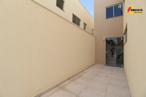 Imagem 15 de 17 de Apartamento Para Aluguel, 2 Quartos, 1 Vaga, Icaraí - Divinópolis/mg - 47219