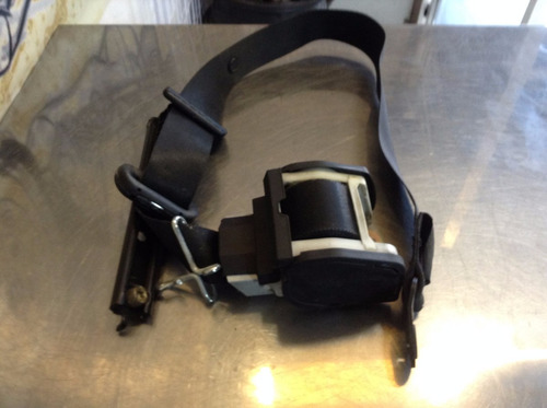 Cinturon De Seguridad Derecho Focus Mod 00-04 Oem