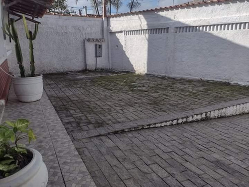 Imagem 9 de 15 de Casa Para Venda Em Itanhaém, Nova Itanhaem, 3 Dormitórios, 1 Suíte, 1 Banheiro, 4 Vagas - It630_2-1414296
