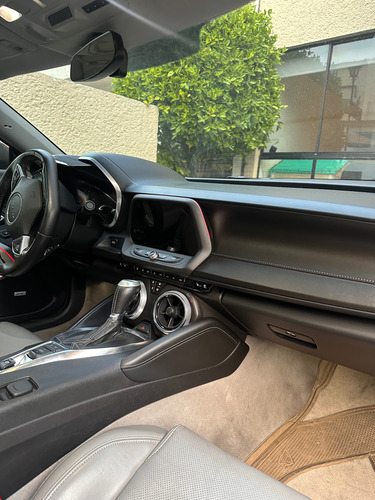Chevrolet Camaro 6.2 Ss At