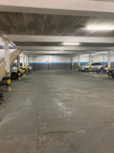 Imagen 4 de 10 de Deposito/ Garage- Alquila