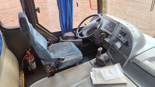 Rodoviário Comil Versatile Volvo B270f 2012