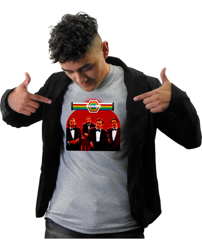 Enjambre Playera Gris Jaspe Con Estampado Somos Ajenos