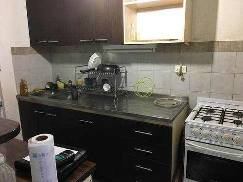 Casa En Venta De 7 Dormitorios C/ Cochera En Floresta