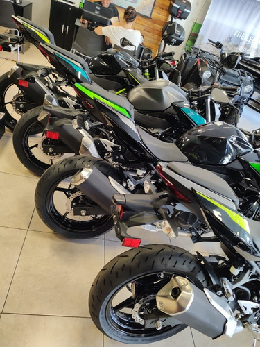 Imagen 6 de 25 de Kawasaki Z400 ( No Yamaha Mt03 Ktm Duke 390 ) Permuto