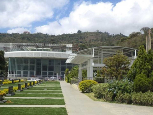 Venta De Parcela, En El Cementerio Del Este