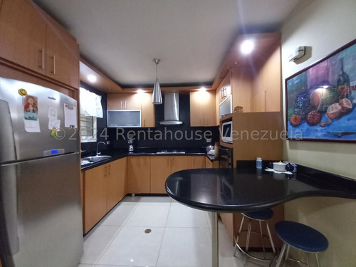 Hermoso Townhouse En Venta Ubicado En La Morita I Db 22-27402