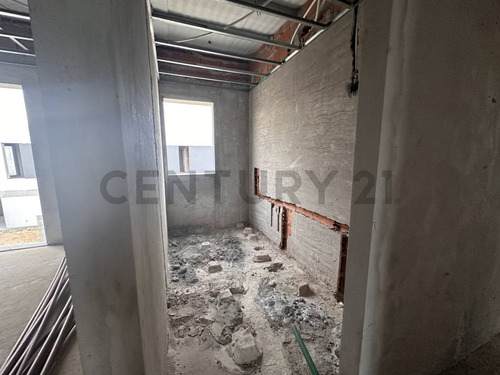 Casa A Estrenar En Complejo Cerrado Las Calas 505 E/ 139 Y 140