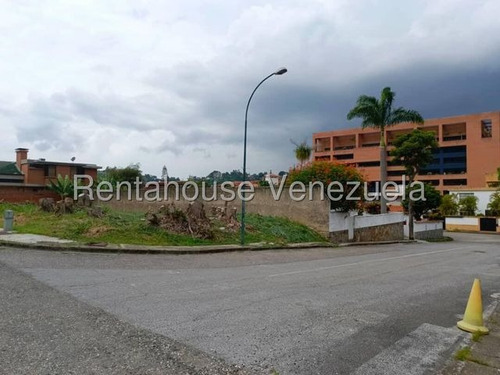Ana Torres. Terreno En Venta 258843 En Sorocaima