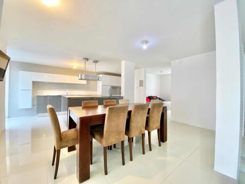 Imagen 9 de 17 de En Venta Hermosa Propiedad En Las Acacias