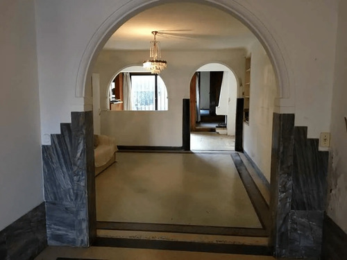 Venta, Casa,la Blanqueada. 3 Dormitorios, 2 Baños.