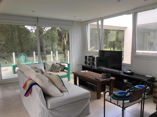 Imagen 4 de 13 de Vendo/permuto Casa En Costa Esmeralda Residencial 1 Dueño