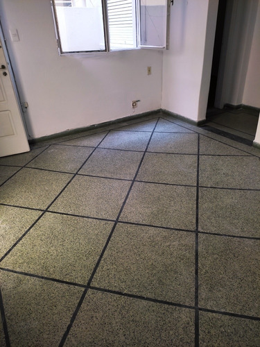 Imagen 3 de 7 de García Morales Y Abayuba 1 Dorm, Patio$ 13000