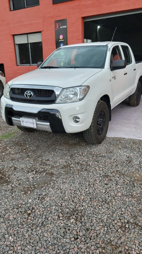 Toyota Hilux 2.5 Dx Pack Cab Doble 4x4 (2009)