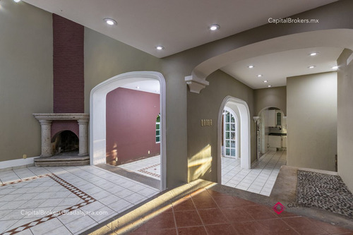Casa En Venta O Renta En Bugambilias Zona Sur Lujo