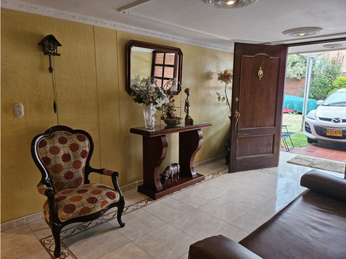 Amplia Casa Familiar En Venta Cedro Bolivar /lote Para Construir
