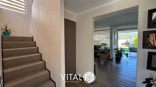 Casa En Venta De 3 Dormitorios Y 3 Baños En Quilpué