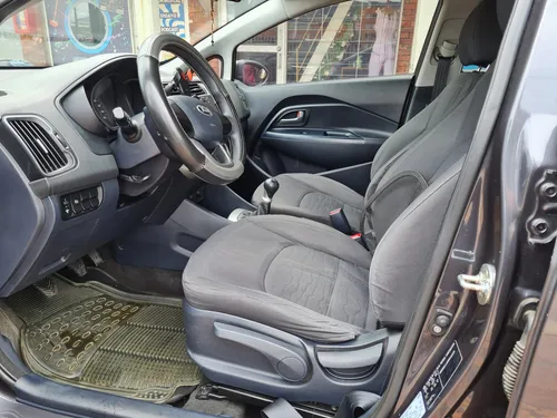 Kia Rio Ub X Spice R 1250cc Mt Aa