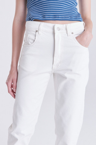Jean Mom Fit Ilaria White Off White Cher Mix Para Mujer