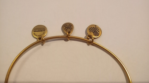 Alex And Ani Pulseras Brazaletes Enchapadas En Oro C/dijes Dorado Oscuro 3 Cm 3 Cm