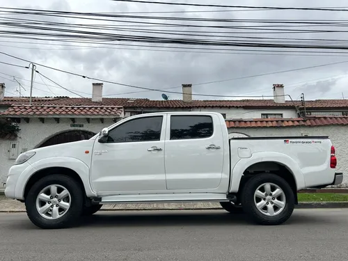 Toyota Hilux 2.5 Mt Diesel 4x2