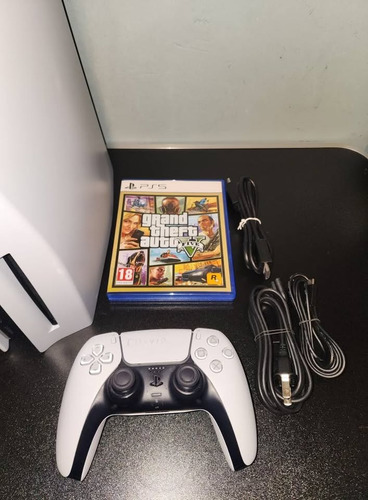 Play Station 5 825gb Con Control, Juego, Cables Solo Offline Blanco (Usado)