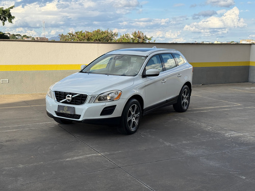 Volvo XC60 2.0 T5 Dynamic 5p