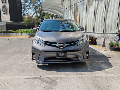 Toyota Sienna 3.5 Xle At