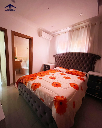 Alquiler De 2do Nivel Con Terraza Privada, Amueblado, Ubicado En Los Corales Del Sur
