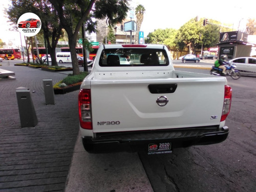 Imagen 3 de 15 de Nissan Np-300 2017