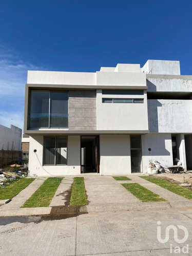 Venta Casa 3 Ambientes Bosques Santa Anita