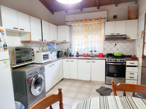 Imagen 6 de 16 de ** Venta Casa 4 Ambientes Con Jardin Y Cocheras Pacheco **