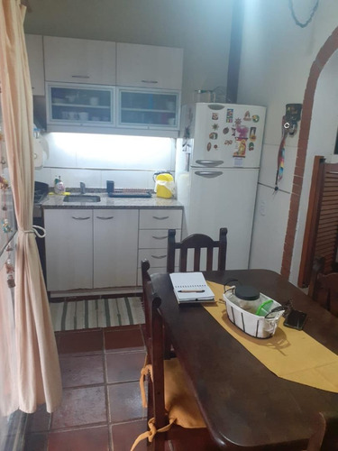 Imagen 4 de 20 de Casa Lote Propio De 3 Amb. + Dpto. Monoambiente Atras.-