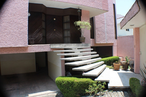 Imagen 2 de 30 de Residencia En Venta Con Excelente Proyecto Arquitectónico