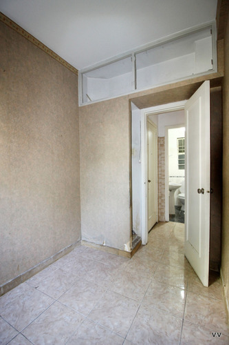 Venta De Apartamento De 2 /3 Dormitorios, Centro
