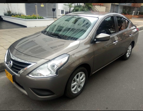 Nissan Versa 1.6 Sense