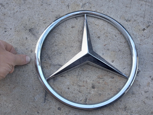 Insignia Mercedes Benz Antigua 26cm Diam Metal Cromado