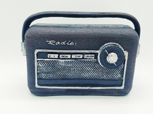 Cofre Resina Radio A Pilha Antigo Vintage Retro