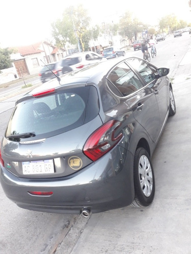 Peugeot 208 1.6 Active 2018