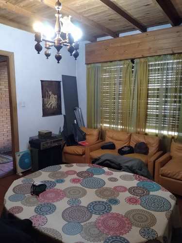 Imagen 8 de 15 de Casa En Banfield Oeste, Zonificación R2-1