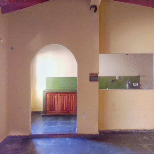 Casa En Venta - 2 Dormitorios 1 Baño - Cocheras - 185mts2 - Puerto Iguazu