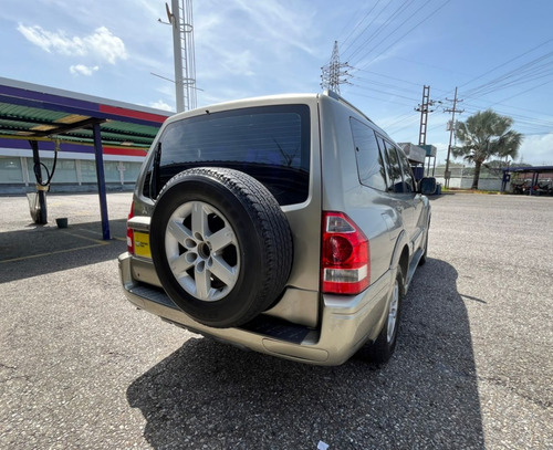 Mitsubishi Montero