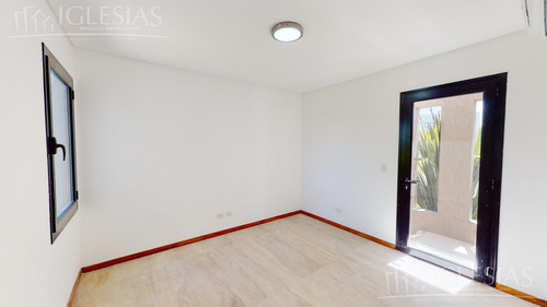 Imagen 12 de 30 de Casa A La Laguna En Alquiler - Barrio Las Acacias, Puertos Del Lago