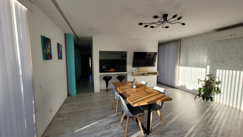 Casa En Venta 5 Ambientes Hudson Chico