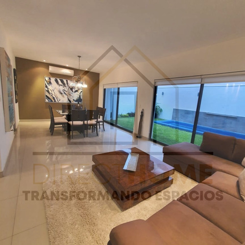 Imagen 4 de 14 de Residencia Contemporanea Con Acabados De Lujo