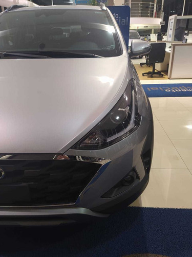 Imagem 8 de 14 de Hyundai Hb20x Diamond 1.6 (aut) (flex)