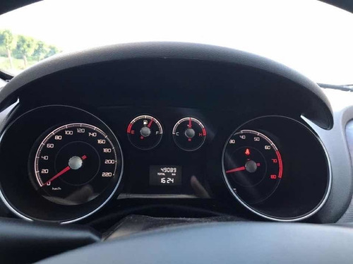 Fiat Punto 2016 1.4 Attractive Flex 5p