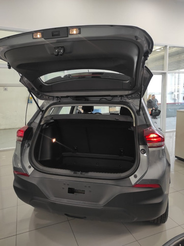Imagen 4 de 25 de Chevrolet Tracker 1.2t At Contado Car One Núñez Pm